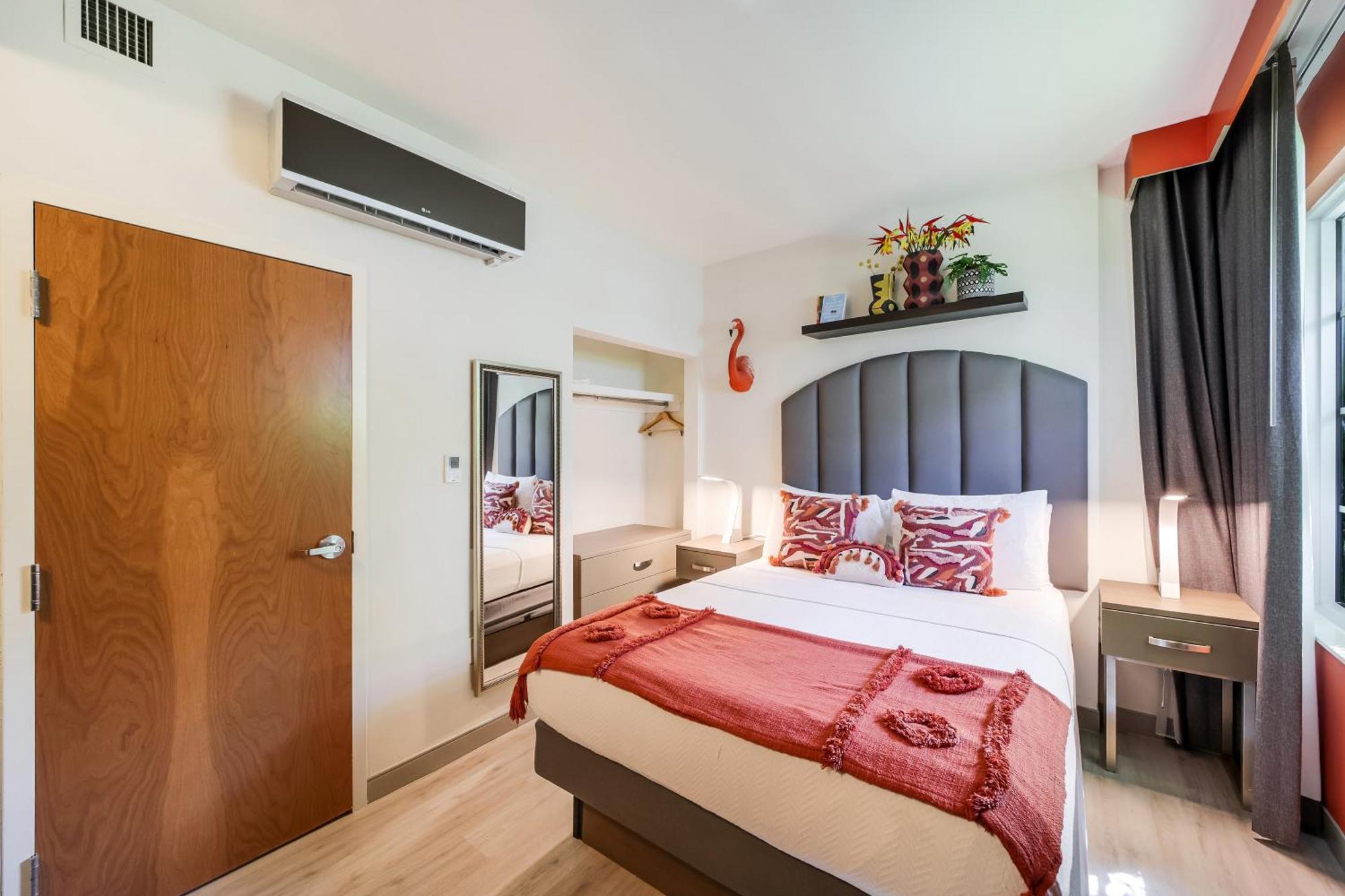 Claremont Hotel Miami Beach Eksteriør billede